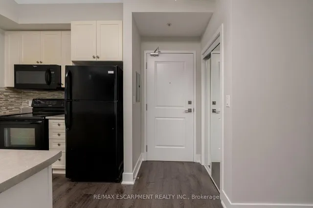 Additional property image - 5020 Corporate Dr Unit 301
