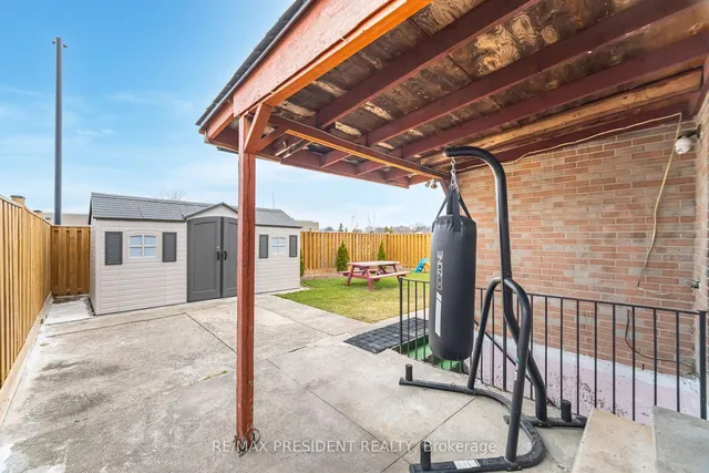Additional image 3 of 6 Sultan Pool Dr