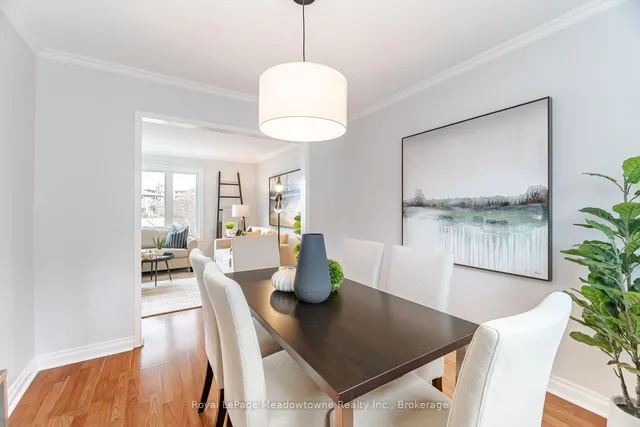 Additional property image - 204 Bousfield Cres
