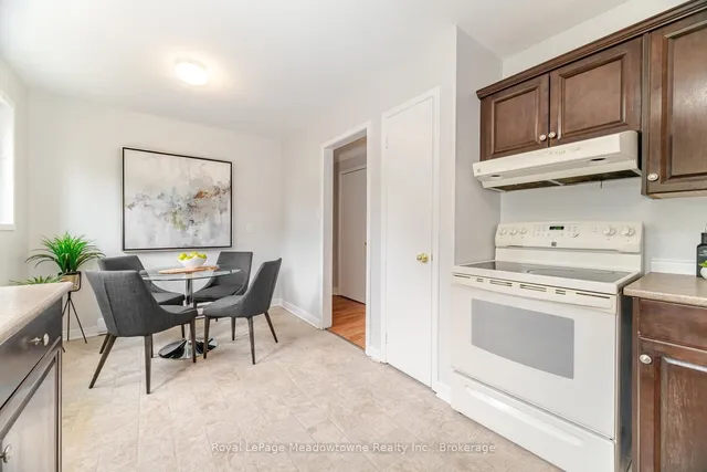 Additional property image - 204 Bousfield Cres
