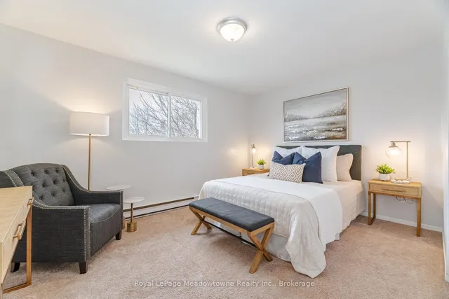 Additional property image - 204 Bousfield Cres