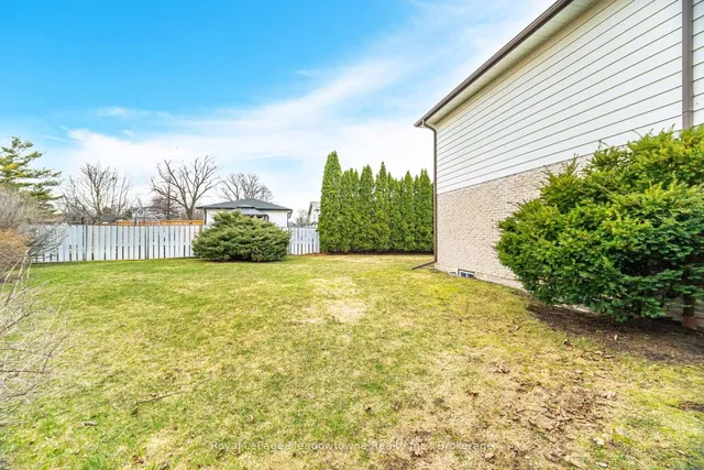 Additional property image - 204 Bousfield Cres