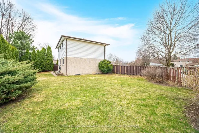 Additional property image - 204 Bousfield Cres