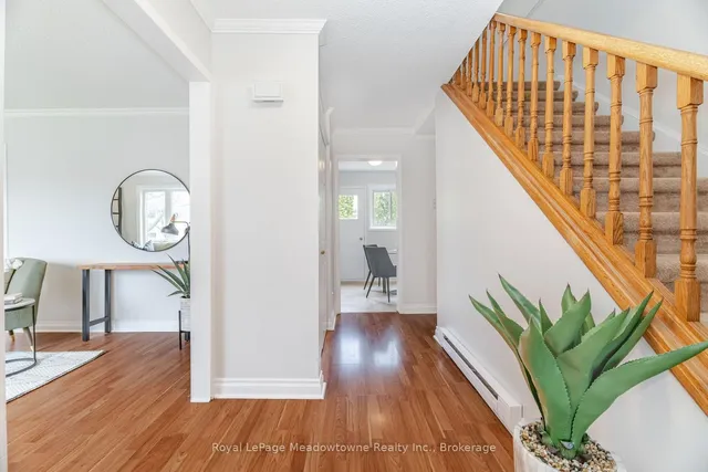 Additional property image - 204 Bousfield Cres