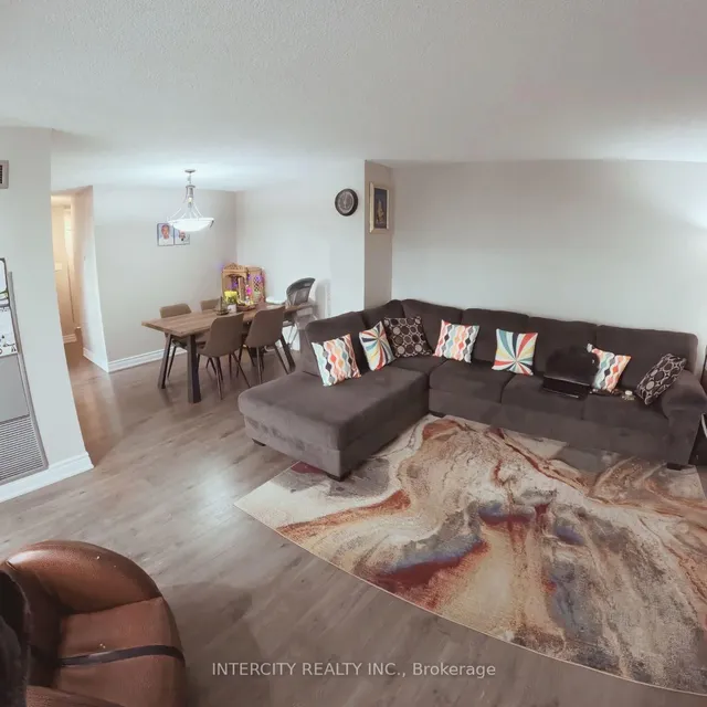 Additional property image - 3695 Kaneff Cres Unit 509