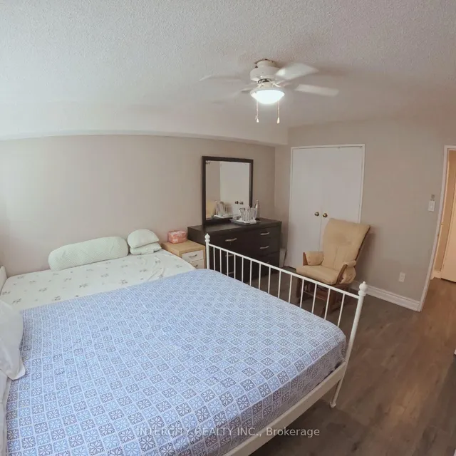 Additional property image - 3695 Kaneff Cres Unit 509