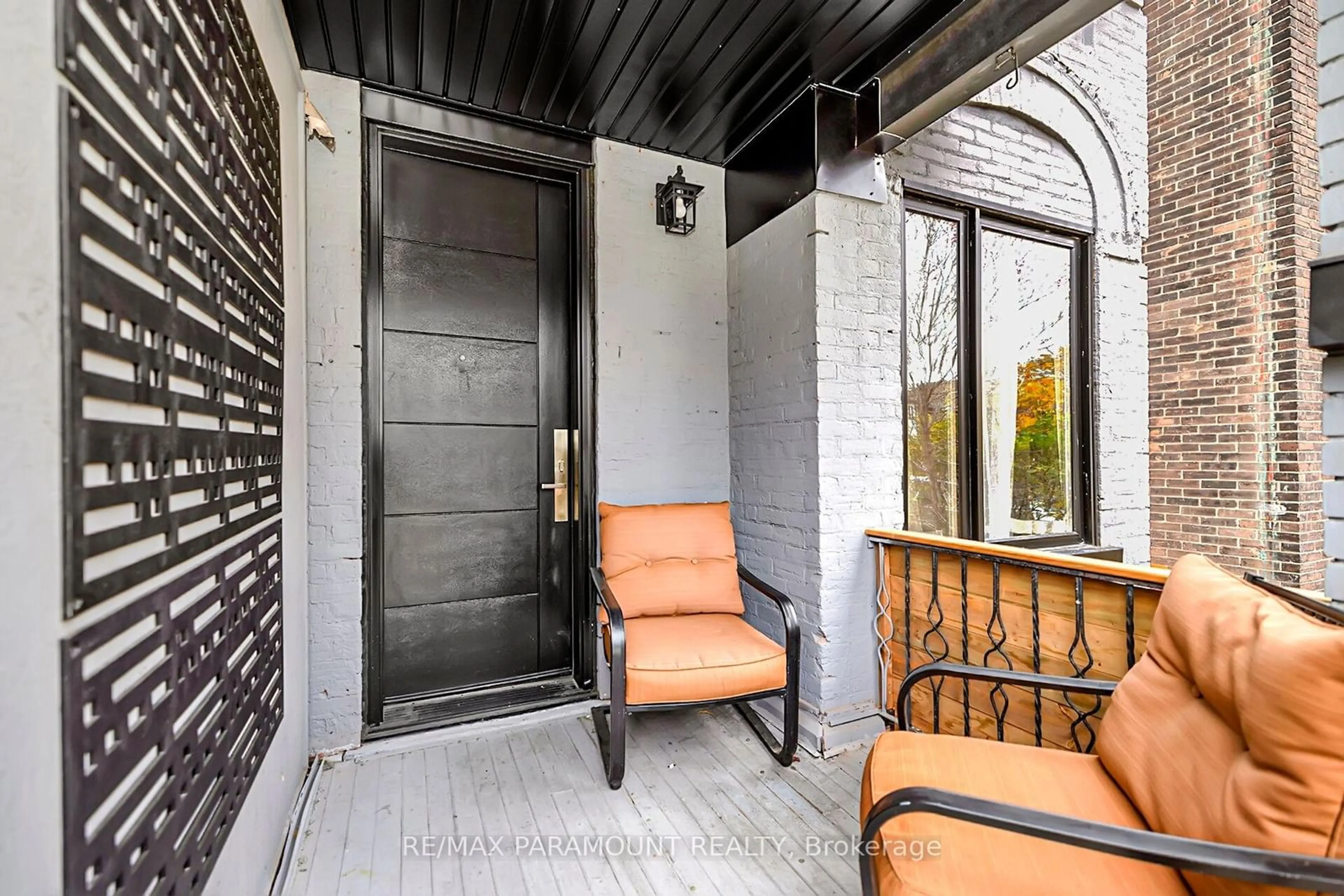 Indoor entryway for 121 Mulock Ave, Toronto Ontario M6N 3C5