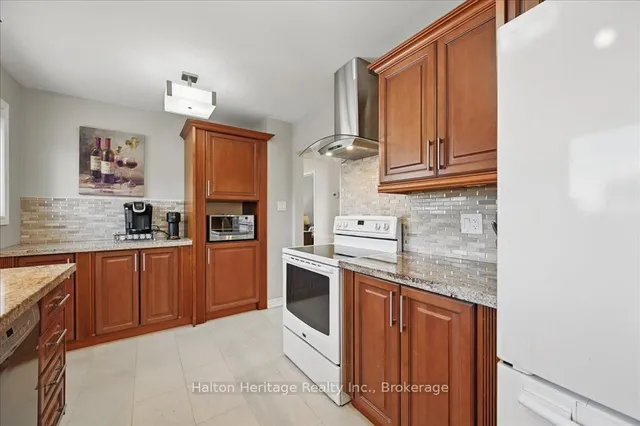 Additional property image - 452 Wedgewood Dr