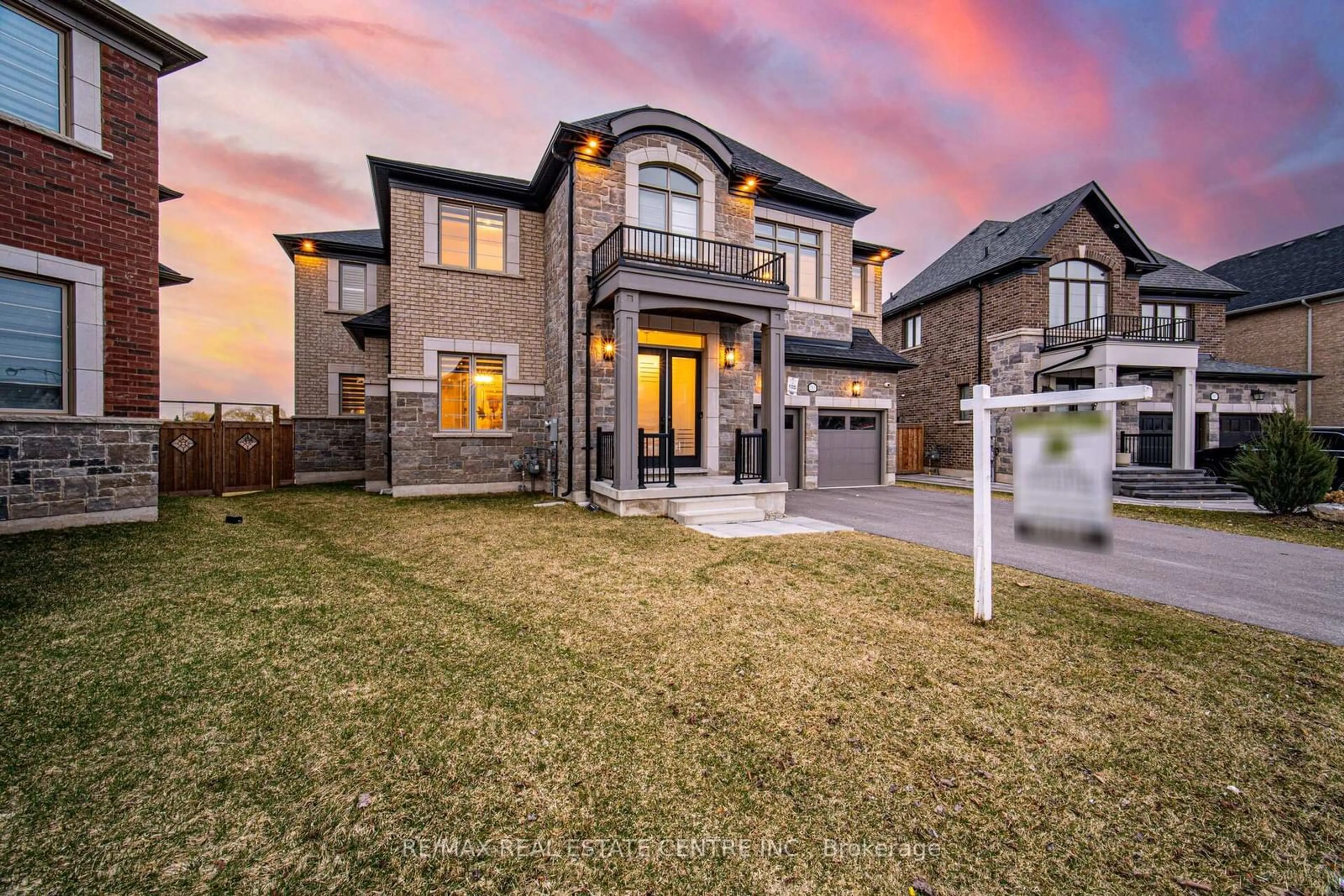Home with brick exterior material, street for 583 Beam Crt, Milton Ontario L9E 1L3