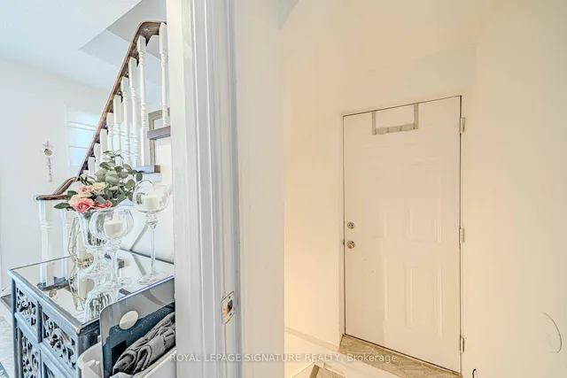 Additional property image - 2 Summertime Crt