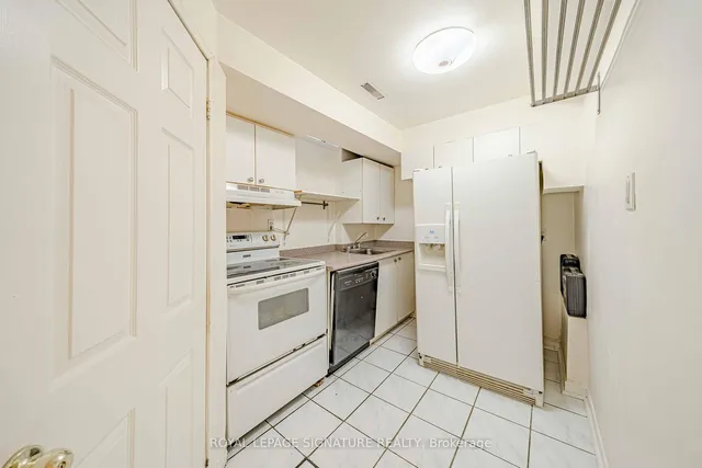 Additional property image - 2 Summertime Crt