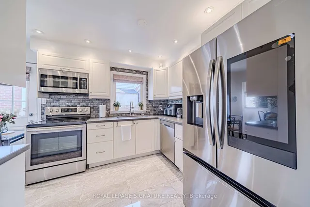 Additional property image - 2 Summertime Crt