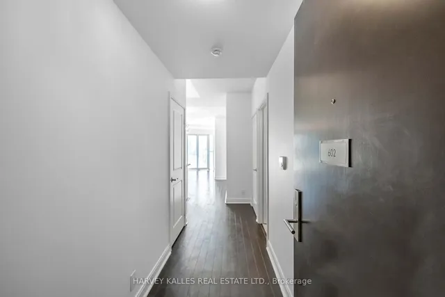 Additional property image - 60 Absolute Ave Unit 602