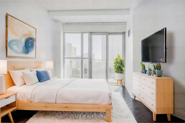 Additional property image - 60 Absolute Ave Unit 602