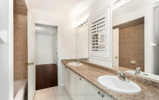 Additional property image - 94 Bayhampton Dr
