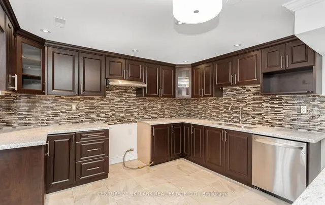 Additional property image - 94 Bayhampton Dr