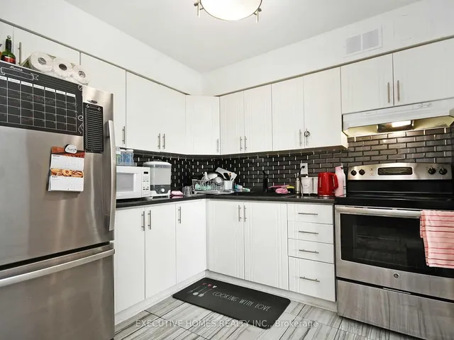 Additional property image - 3555 Derry Rd Unit 801