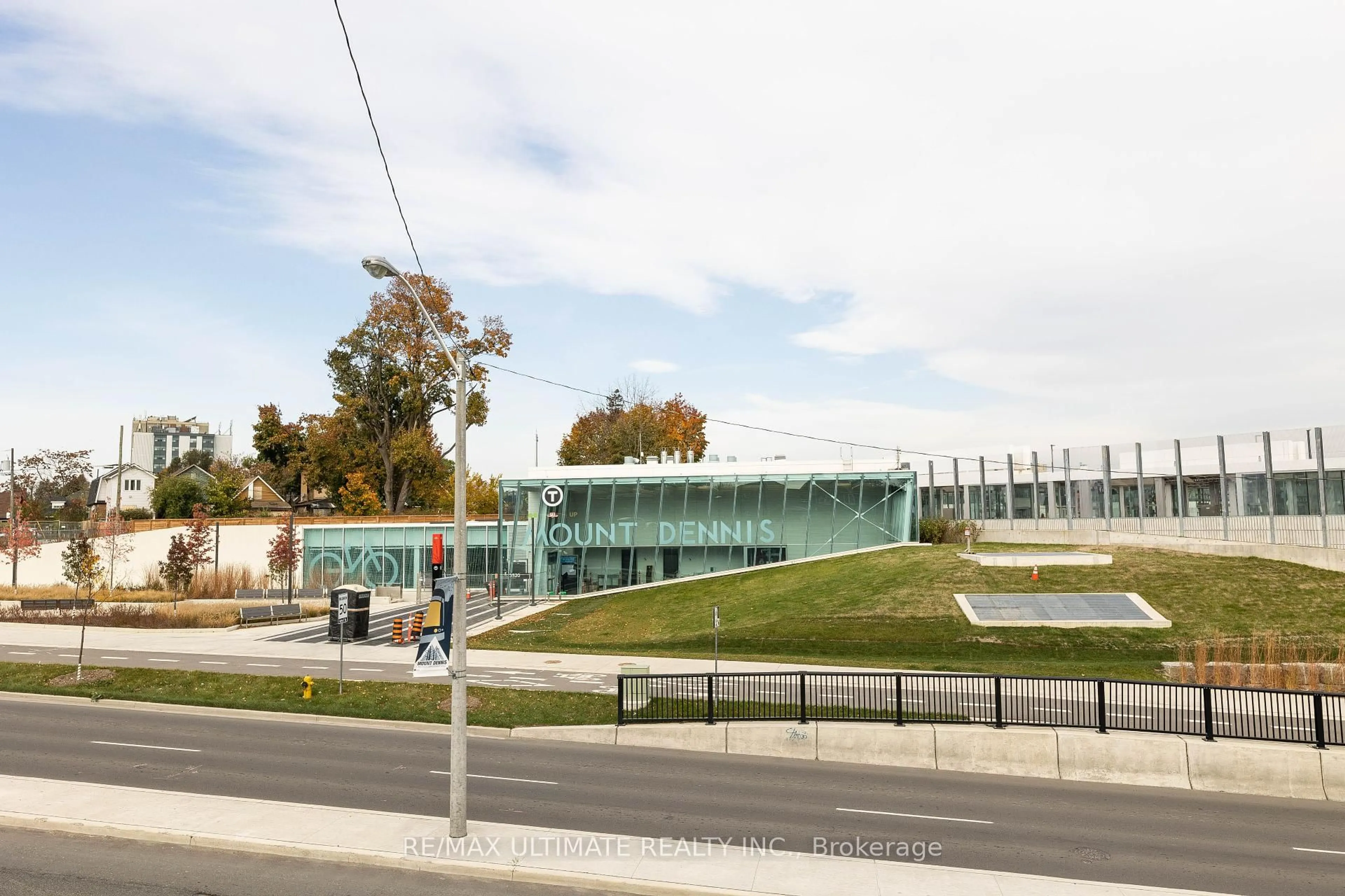 Unknown for 134 Brownville Ave, Toronto Ontario M6N 4L4