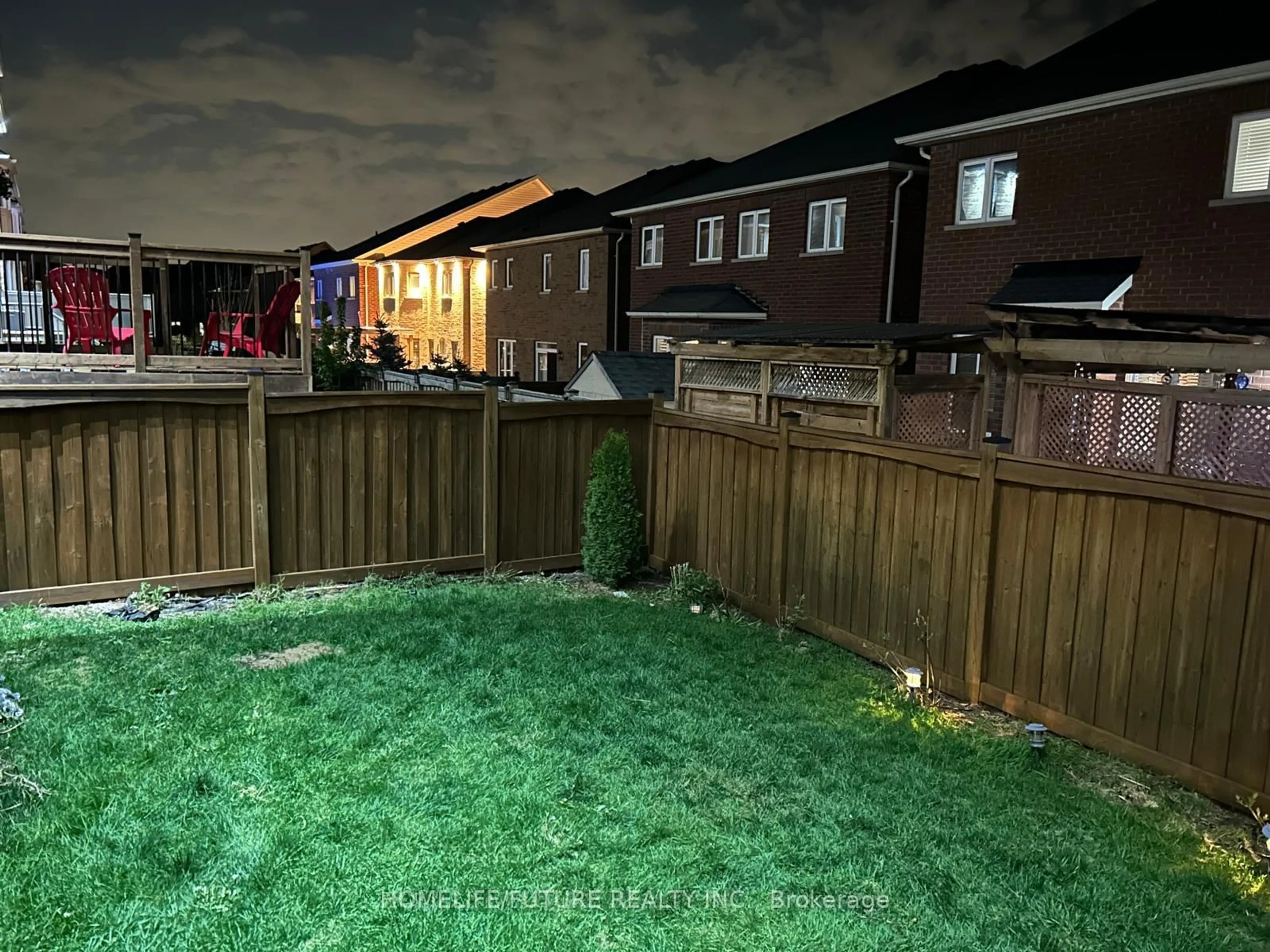 A pic from outside/outdoor area/front of a property/back of a property/a pic from drone, street for 342 Laundon Terr, Milton Ontario L9T 7N9