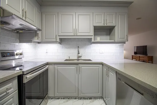 Additional property image - 25 Kingsbridge Garden Circ Unit 320
