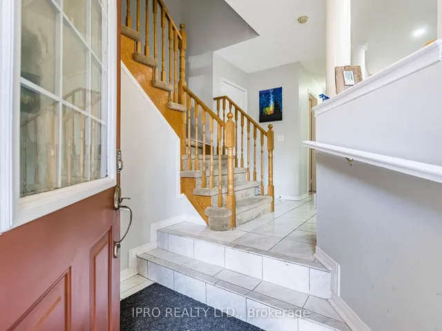 Additional image 4 of 833 Scollard Crt Unit 107