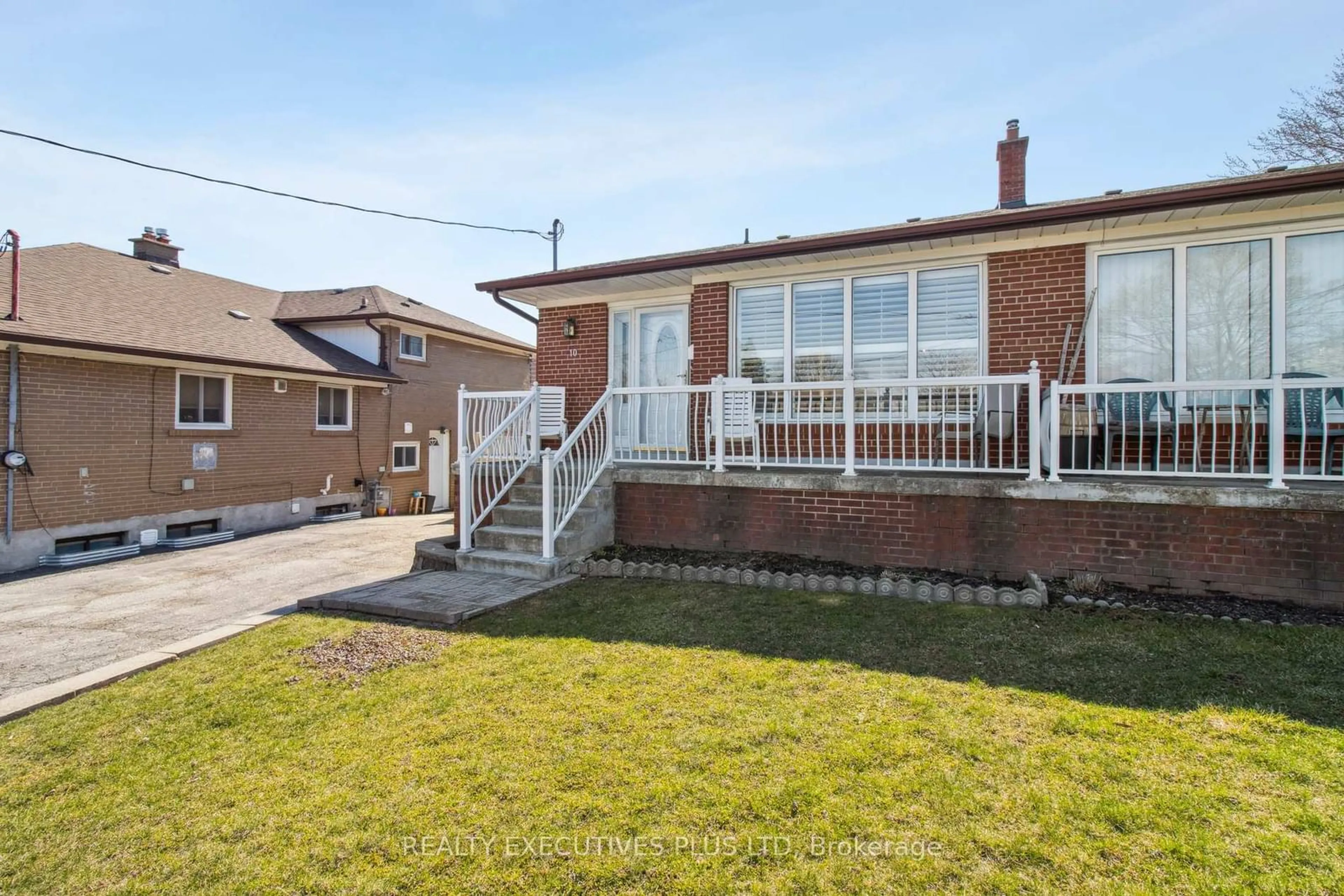 A pic from outside/outdoor area/front of a property/back of a property/a pic from drone, street for 10 Bemberg Crt, Toronto Ontario M9W 3V5