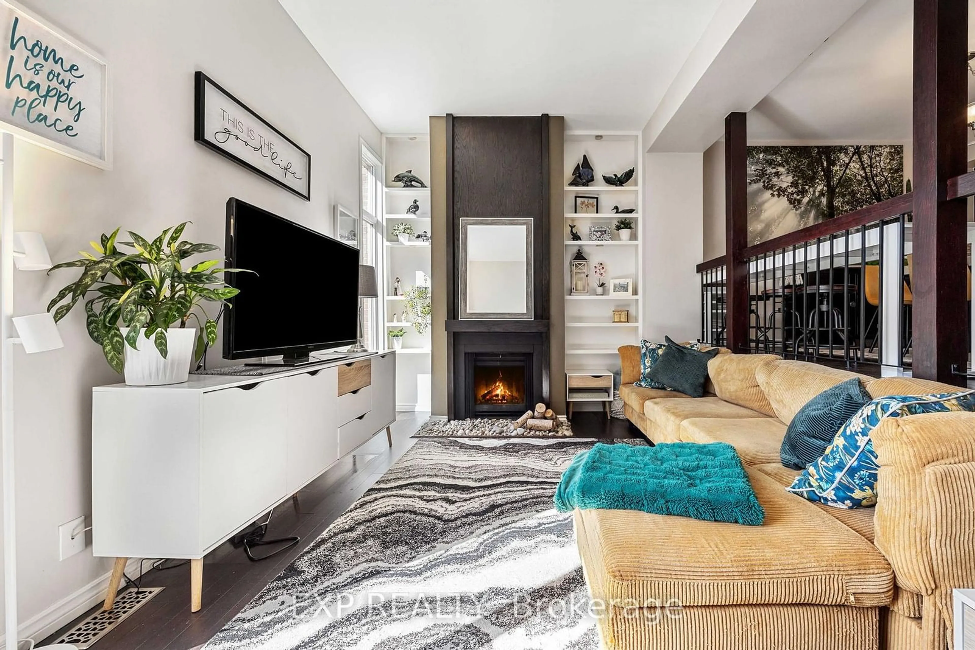 Living room with furniture, unknown for 1250 Marlborough Crt #28, Oakville Ontario L6H 2W7