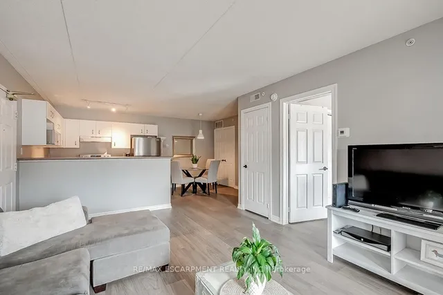 Additional property image - 1441 Walker's Line Unit 110