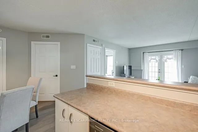 Additional property image - 1441 Walker's Line Unit 110