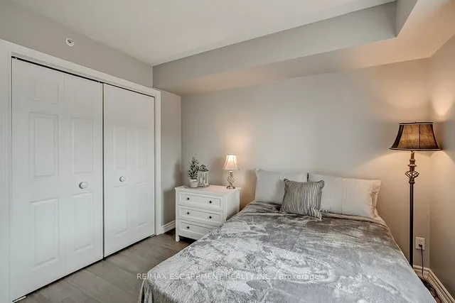Additional property image - 1441 Walker's Line Unit 110