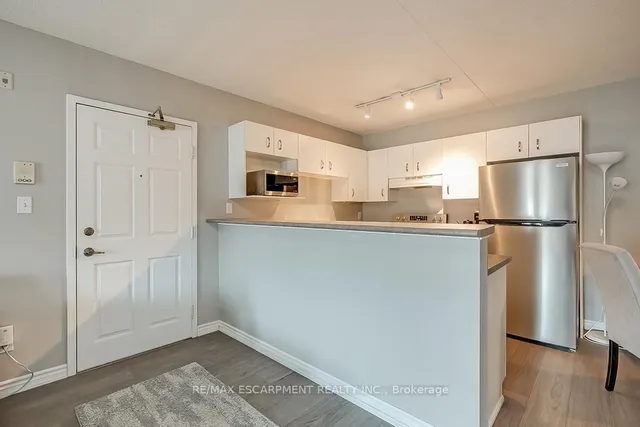 Additional property image - 1441 Walker's Line Unit 110