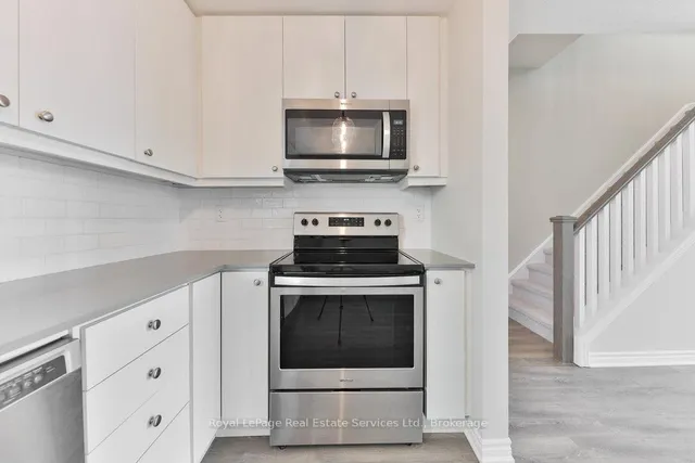 Additional property image - 3580 Lake Shore Blvd Unit 14