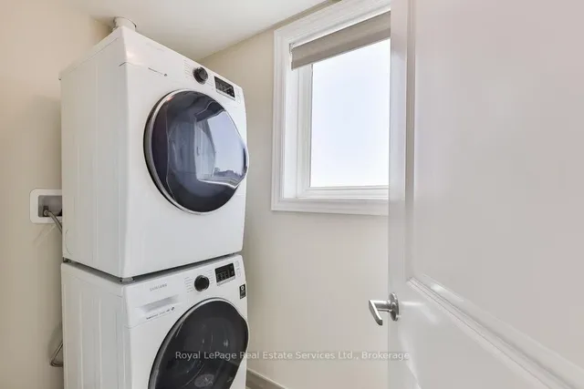 Additional property image - 3580 Lake Shore Blvd Unit 14