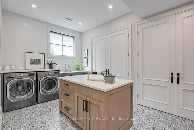 Additional property image - 3093 Princess Blvd