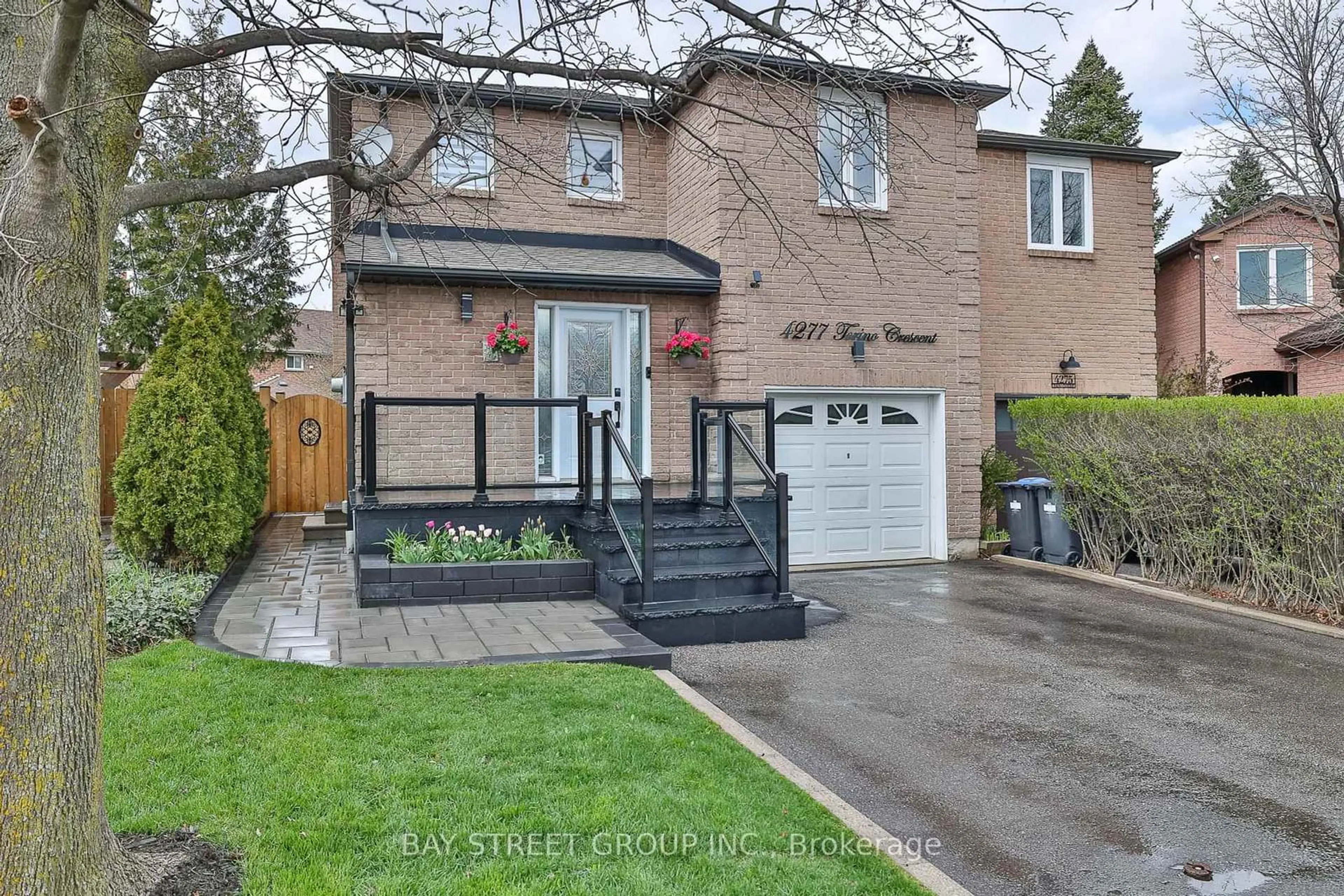 Home with brick exterior material, street for 4277 Torino Cres, Mississauga Ontario L4W 3T4