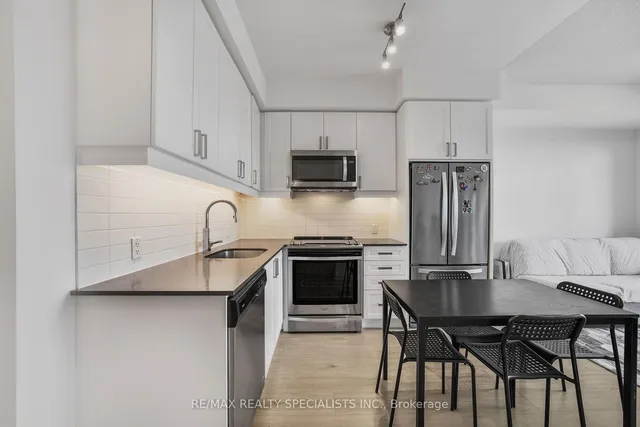 Additional property image - 8 Nahani Way Unit 1702