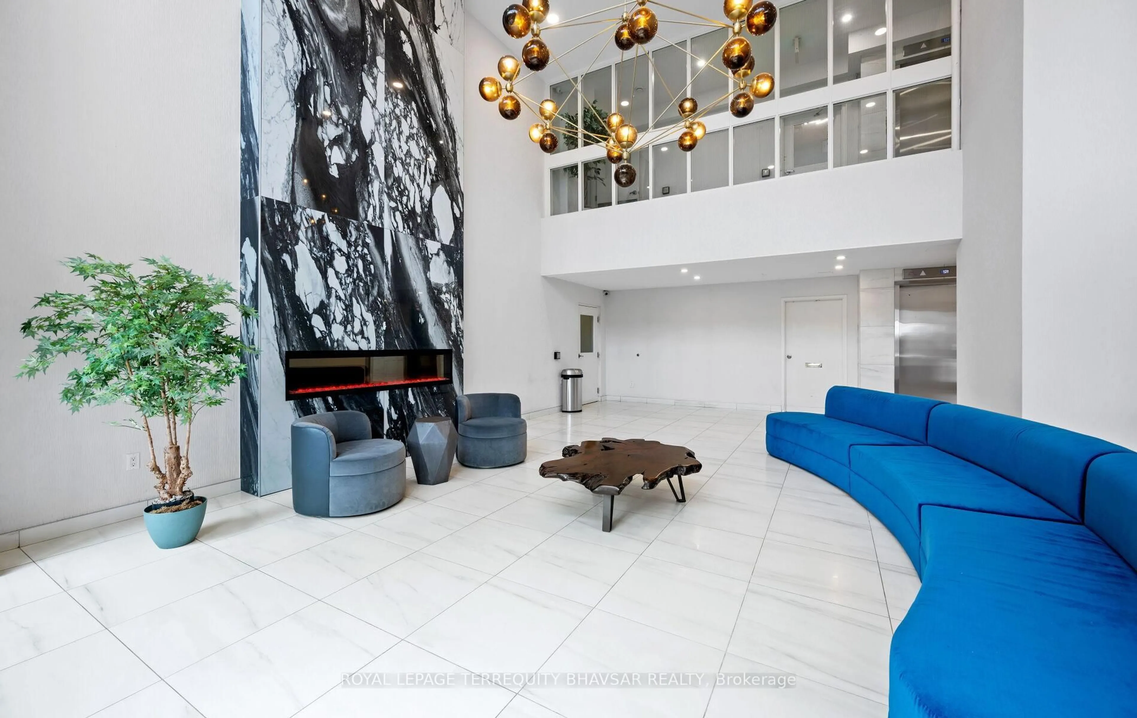 Lobby for 1580 Mississauga Valley Blvd #1611, Mississauga Ontario L5A 3T8