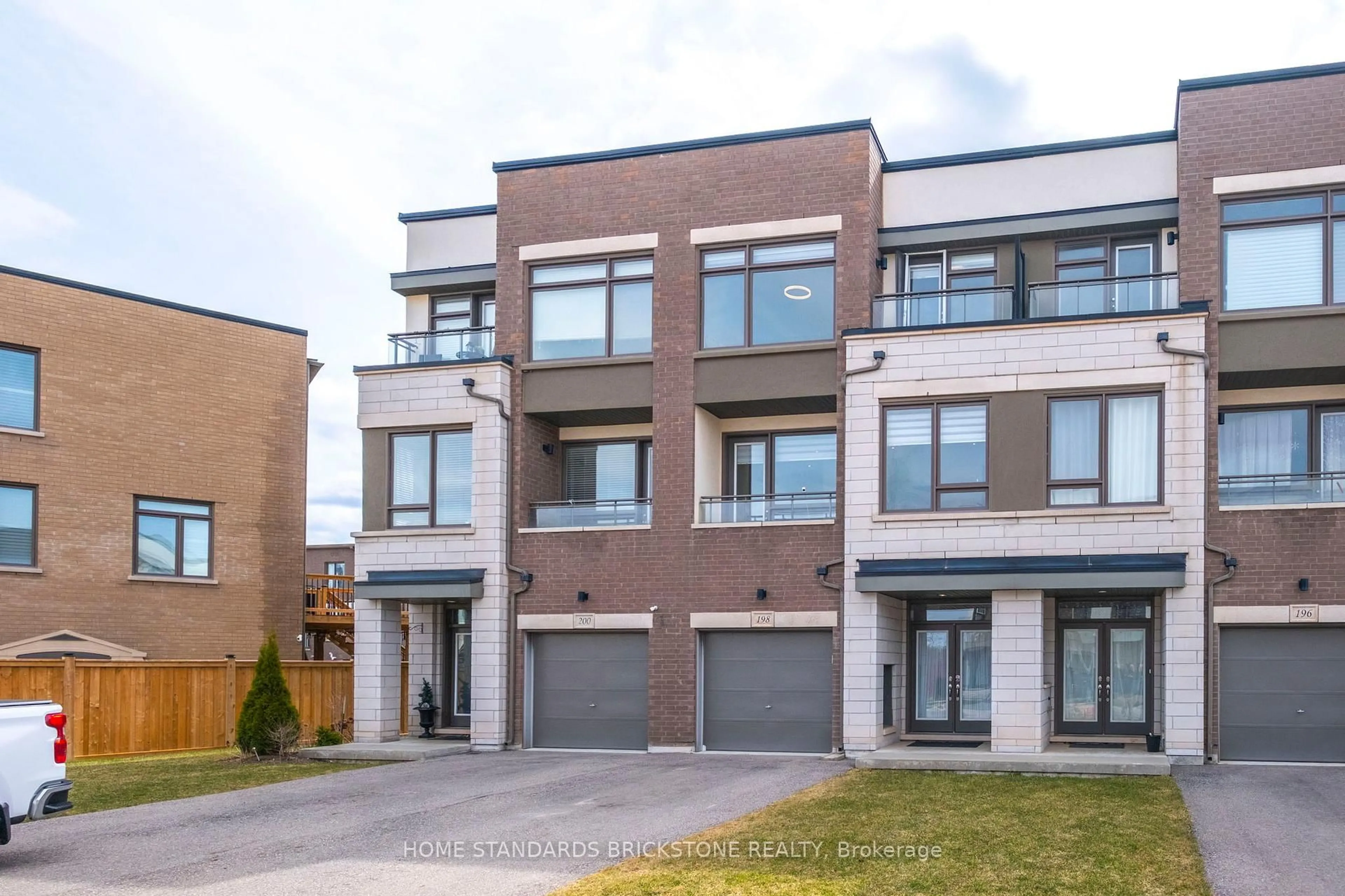 Home with brick exterior material, street for 198 Fowley Dr, Oakville Ontario L6H 0P3