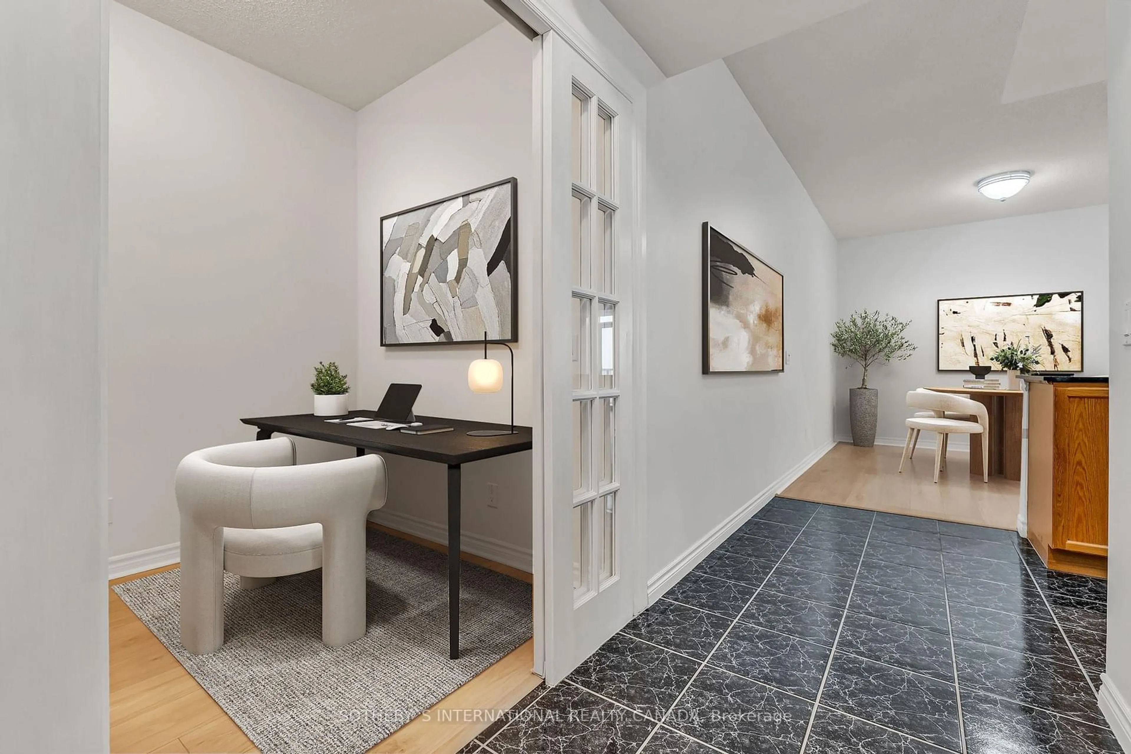 Indoor entryway for 5233 Dundas St #2118, Toronto Ontario M9B 6M1