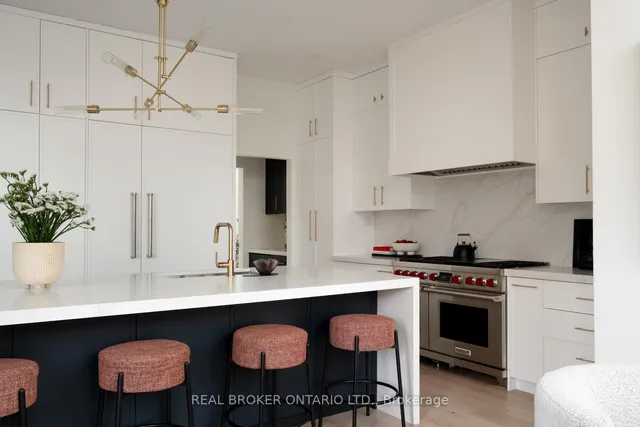 Additional property image - 170 The Kingsway N/A