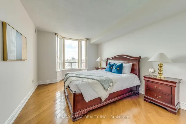 Additional property image - 2088 Lawrence Ave Unit 710