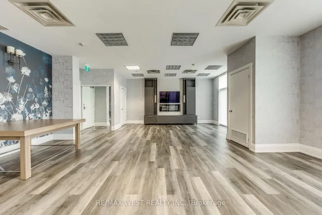 Additional property image - 2088 Lawrence Ave Unit 710