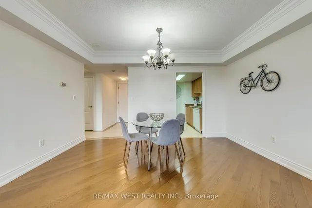 Additional property image - 2088 Lawrence Ave Unit 710