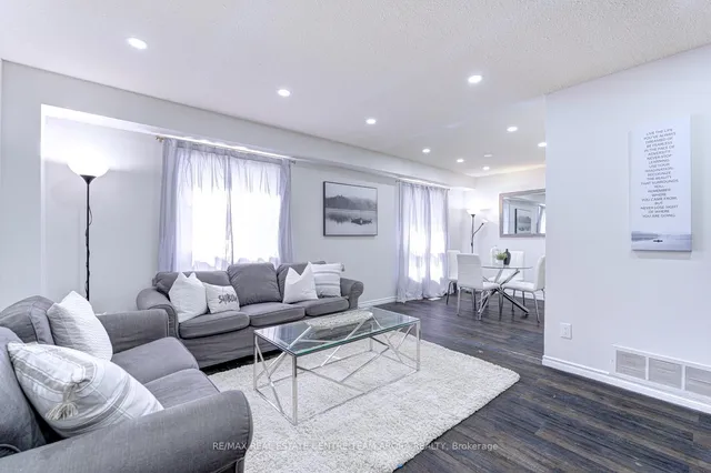 Additional image 26 of 10 Menoke Crt