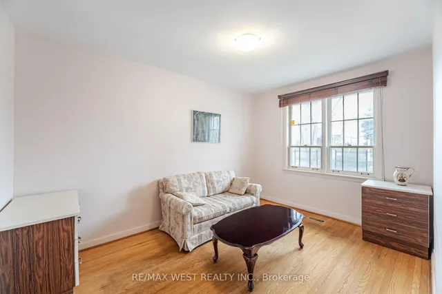 Additional property image - 94 Windhill Cres