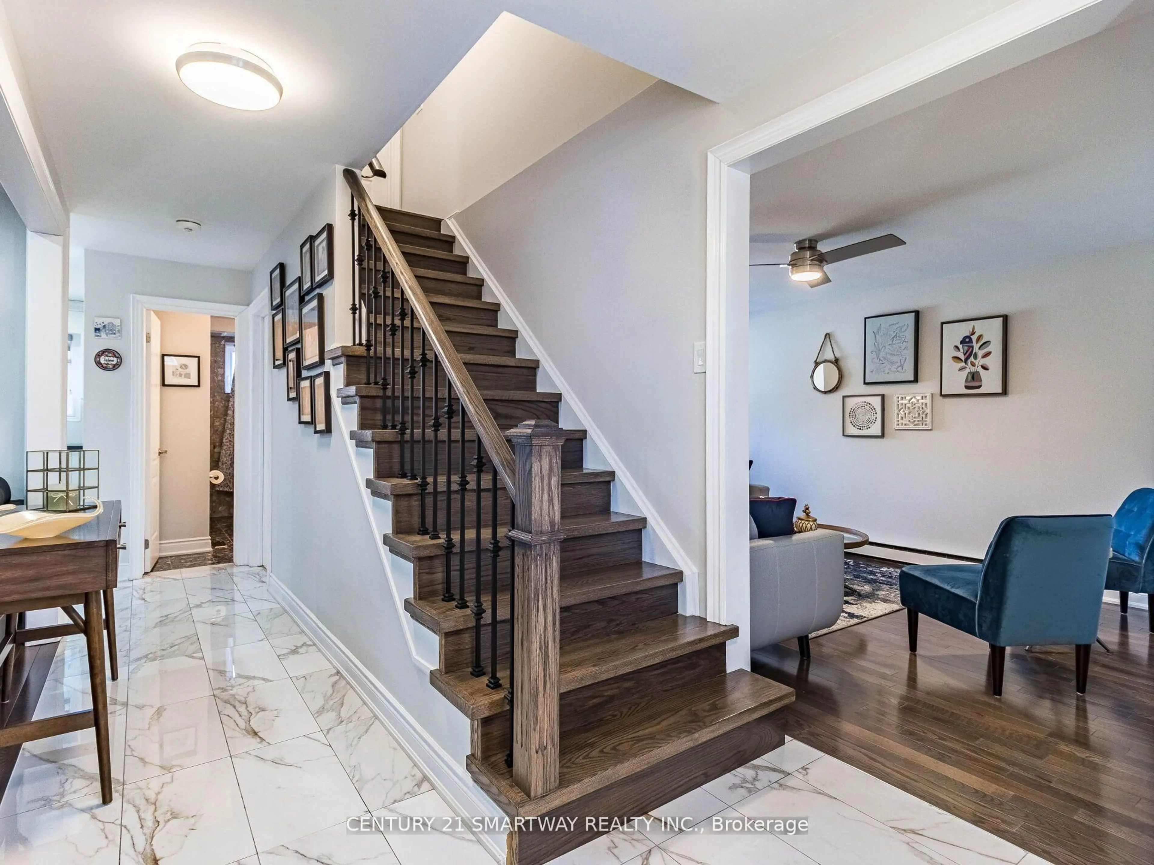Unknown for 10 Governor Grove Cres, Brampton Ontario L6Y 1A6