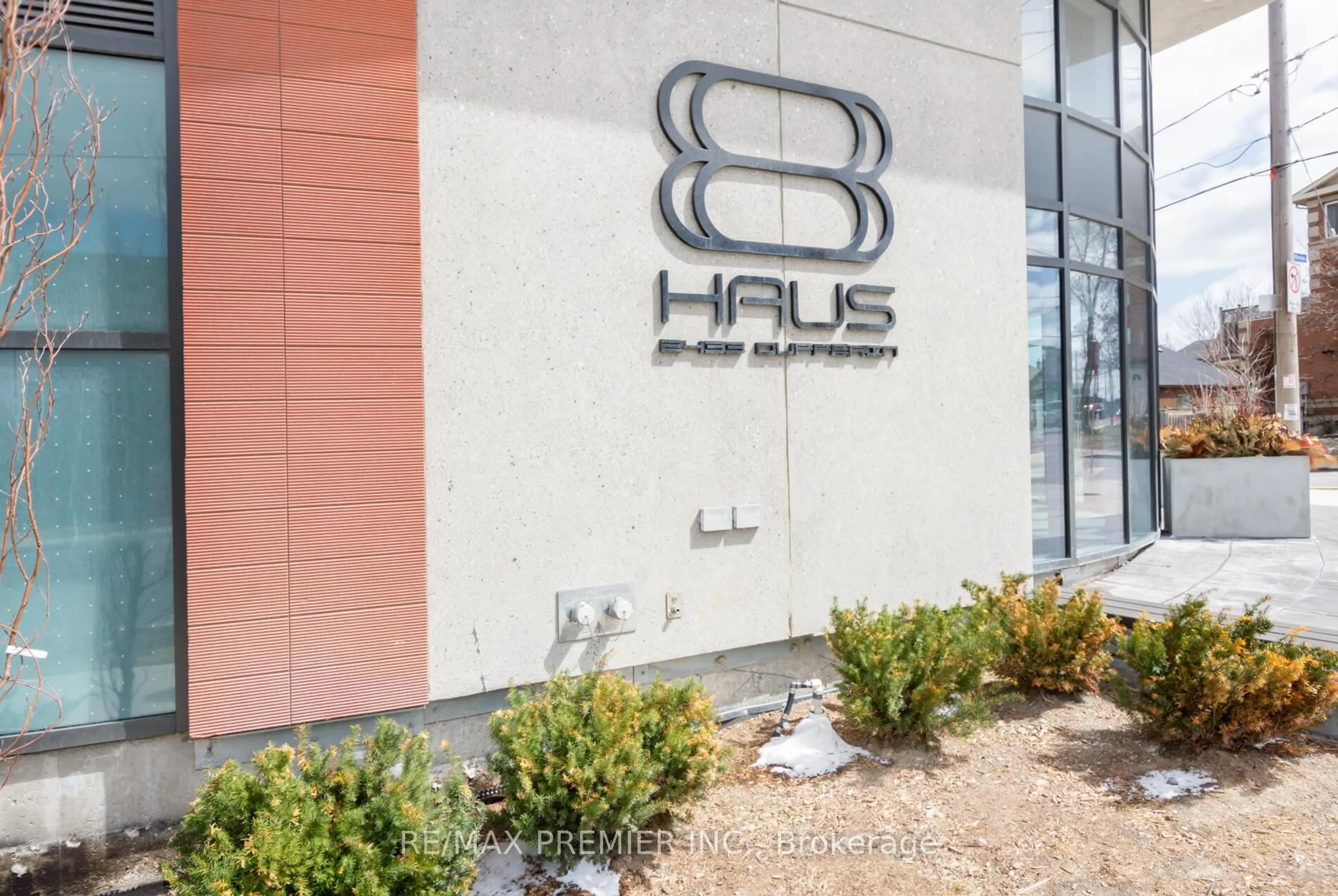 Unknown for 562 Hopewell Ave #103, Toronto Ontario M6E 3T3
