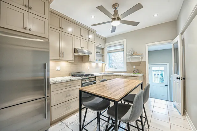 Additional property image - 712 Gladstone Ave