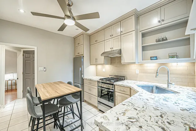 Additional property image - 712 Gladstone Ave
