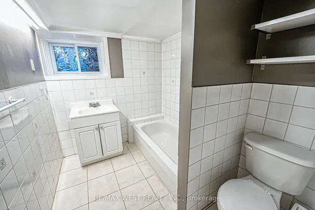 Additional property image - 712 Gladstone Ave
